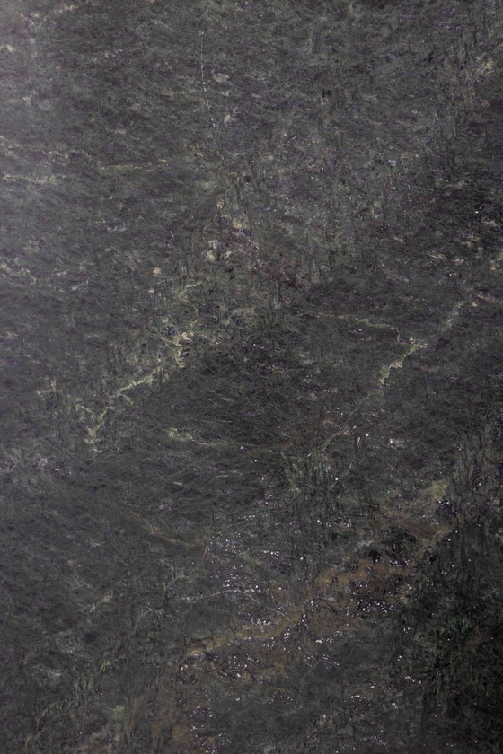 Image 1 of Konsole Aus Geschnitzter Eiche Und Marmor. 1940er Jahre.