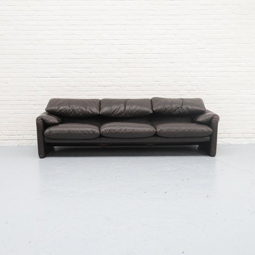 Cassina Maralunga Dreisitziges Sofa