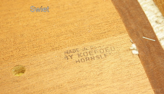 Image 1 of 4x Vintage Beige Esszimmerstühle Niels Koefoed Hornslet