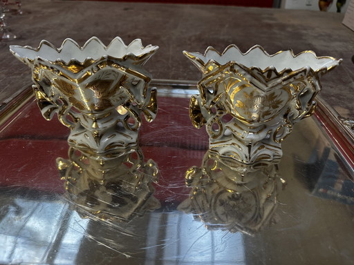Paar Brautvasen aus Pariser Porzellan - Blumendekor Gold
