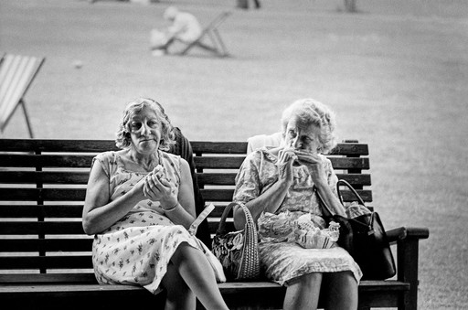 Robbert Frank Hagens - Freunde im Hyde Park London | 1977