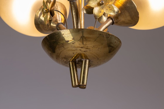 Image 1 of Kronleuchter aus den 1940er Jahren mit Blumen aus Messing und Glas