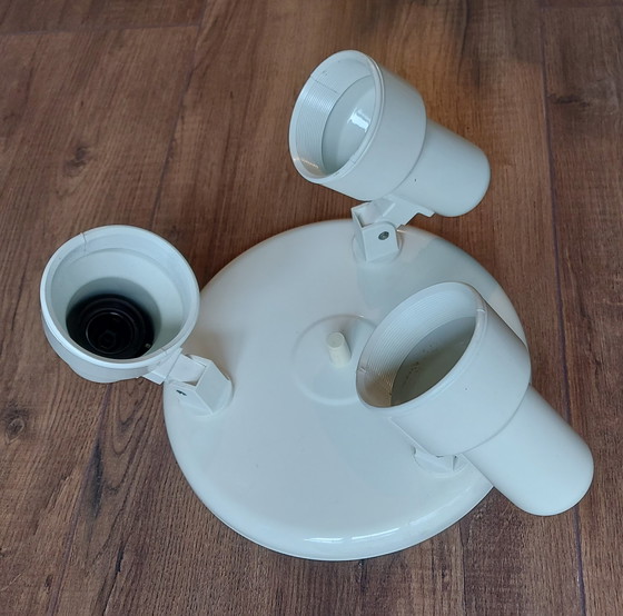 Image 1 of Massive Deckenleuchte weiß mit 3 Spots