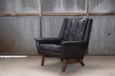 Sessel im dänischen Design mit hoher Rückenlehne