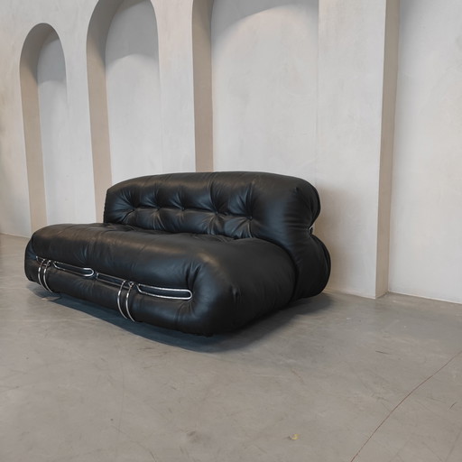 Cassina Soriana Zweisitzer Nero Leder
