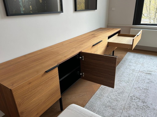 Hulshoff Design Kleiderschrank