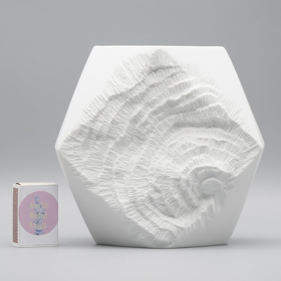 Image 1 of Manfred Frey Ak Kaiser Biskuit Porzellan Vase Fossil Ammonit Relief Opart Quartett