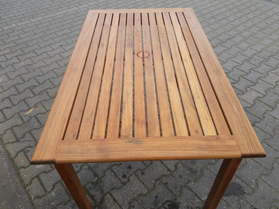 Image 1 of Gloster Teak Gartentisch 134 x 81 cm