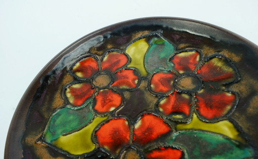 kleine Vintage Ruscha 1960er Jahre Wandteller Schüssel rote Blumen mit Blättern Fat Lava
