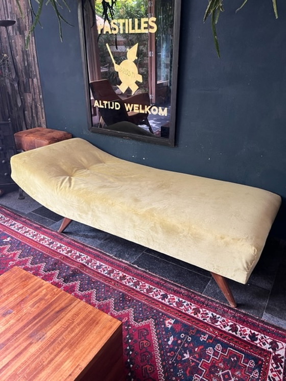 Image 1 of Skandinavisch Tagesbett neu gepolstert