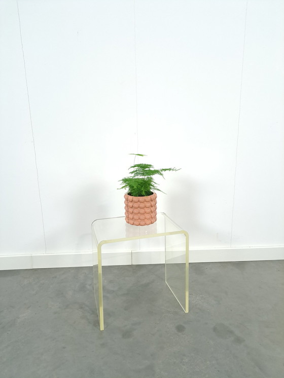 Image 1 of Kunststoff Hoch Gebogener Plexiglas Tisch