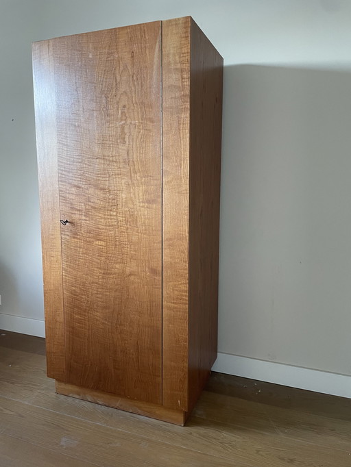 Dänisches Design Kleiderschrank