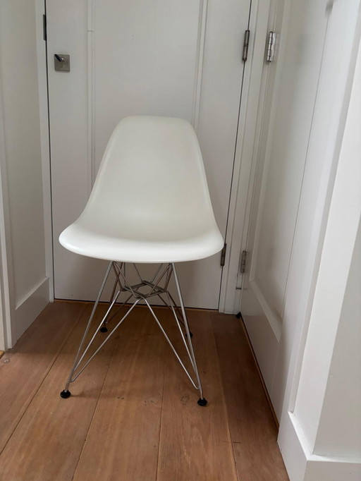 5X Vitra Eames Dsr Modell