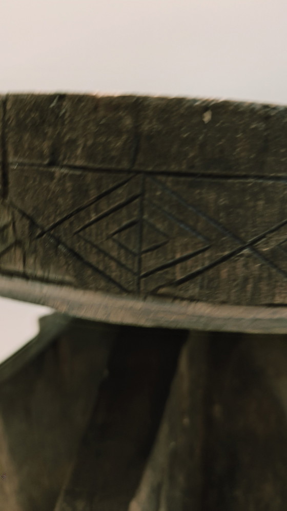 Image 1 of Alter afrikanischer Stuhl Hocker