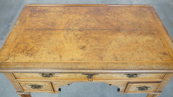 Image 1 of Nussbaum Holz Schreib/Tisch