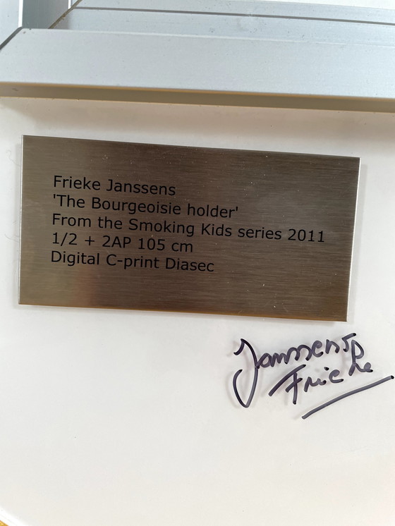Image 1 of Frieke Janssens – Rauchende Kinder
