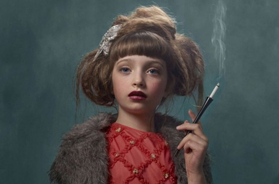 Image 1 of Frieke Janssens – Rauchende Kinder