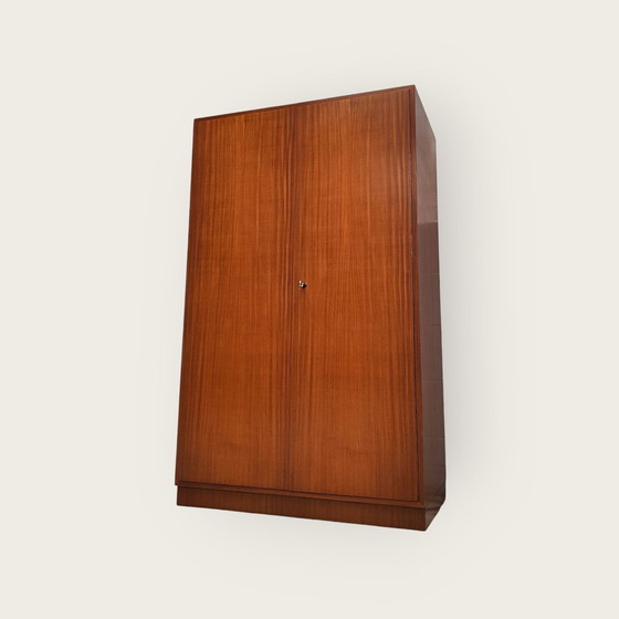 Image 1 of Mid Century Kleiderschrank