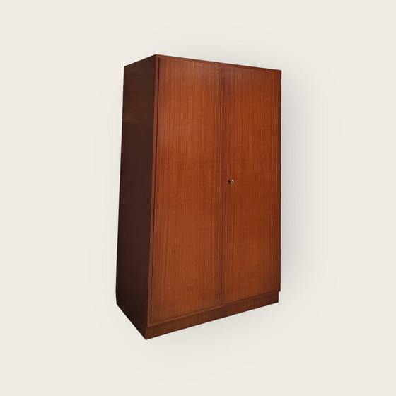 Image 1 of Mid Century Kleiderschrank