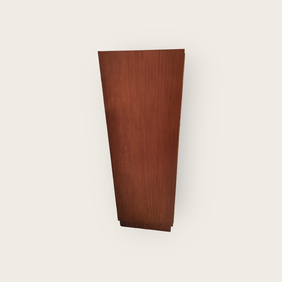 Image 1 of Mid Century Kleiderschrank