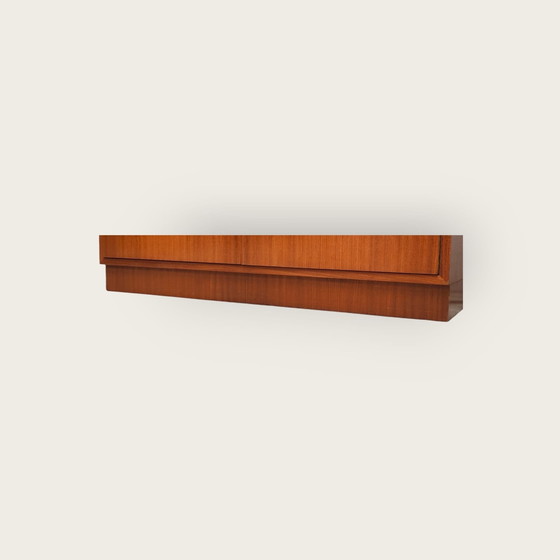 Image 1 of Mid Century Kleiderschrank