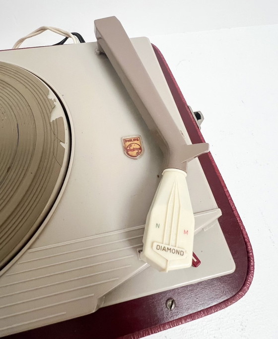 Image 1 of Überholter Vintage Philips Grammophonspieler und Röhrenradio, 1960er Jahre