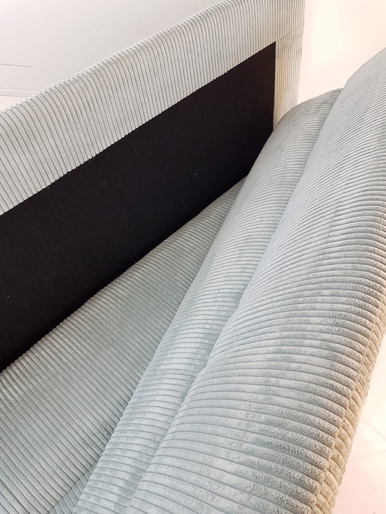 Image 1 of Vintage Artifort Kho Liang Sofa | Neu Gepolstert Hellblau Rippe