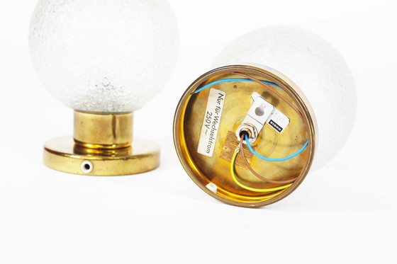 Image 1 of Paar Wandleuchten aus Messing und Glas aus den 1970er Jahren von Doria