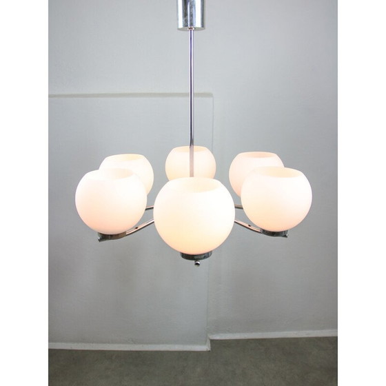 Image 1 of Vintage-Kronleuchter aus Chromstahl und Opalglas, Italien 1970