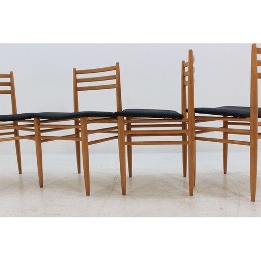 Satz mit 4 skandinavischen Esszimmerstühlen im Vintage-Stil