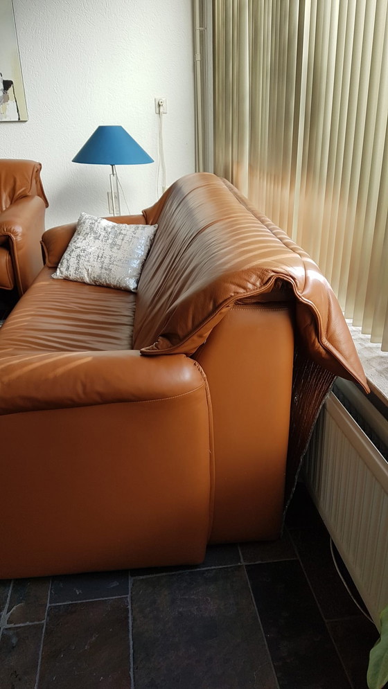 Image 1 of Zwei Leolux Ledersofas oder separat im Angebot