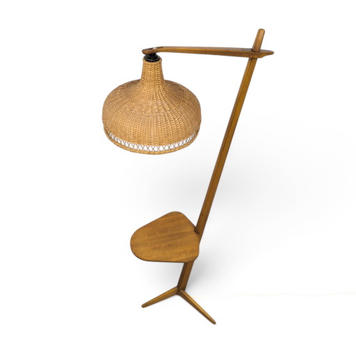 Mid Century Stehlampe aus Holz von Krásná Jizba, 1950S