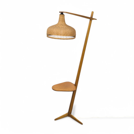 Mid Century Stehlampe aus Holz von Krásná Jizba, 1950S