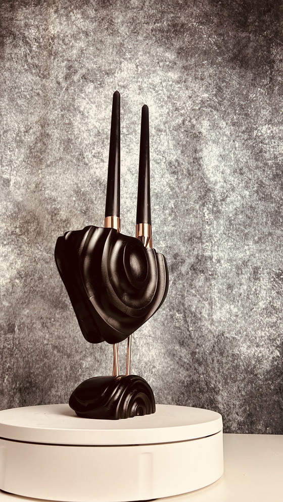 Image 1 of Rotan Hunt kandelaar sculptuur