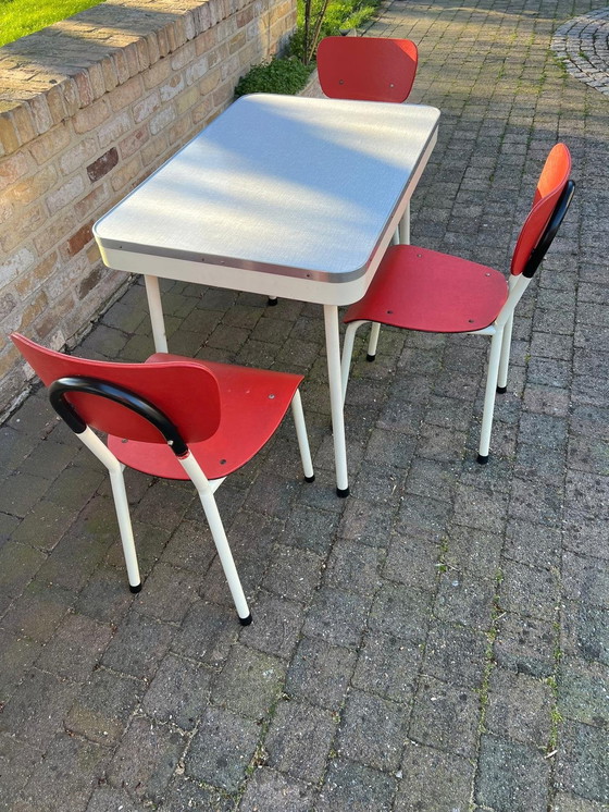 Image 1 of Bistro-Set, 1 Tisch drei Stühle