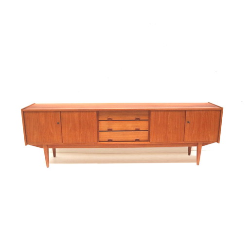 Großes Vintage-Sideboard mit schönen Griffen aus den 60er Jahren