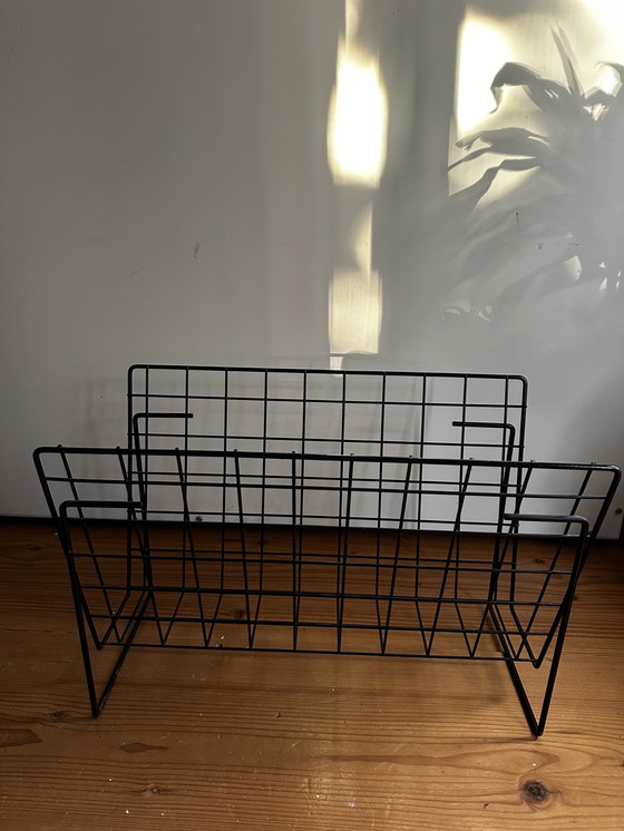 Image 1 of Minimalistischer Zeitschriftenständer aus Metall