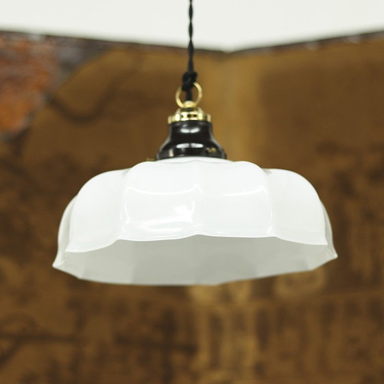 Image 1 of Art Deco Opaline Pendelleuchten
