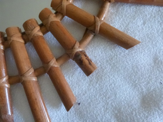 Image 1 of VIntage ovaler Wandspiegel Bambus Rattan Weide