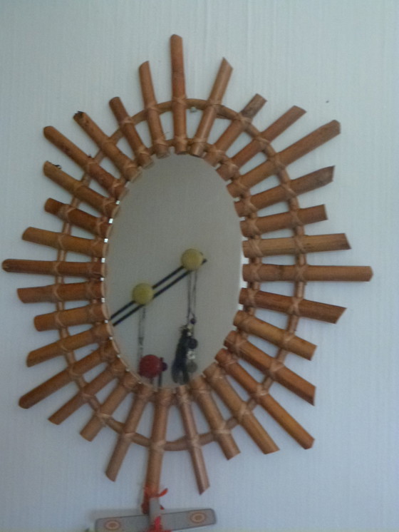 Image 1 of VIntage ovaler Wandspiegel Bambus Rattan Weide