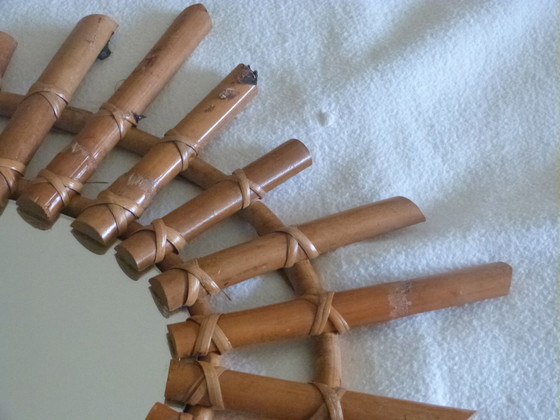 Image 1 of VIntage ovaler Wandspiegel Bambus Rattan Weide