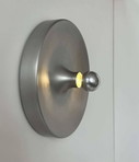 Wandleuchte Aus Gebürstetem Metall Von Staff Leuchten "Selection Perriand Les Arcs".