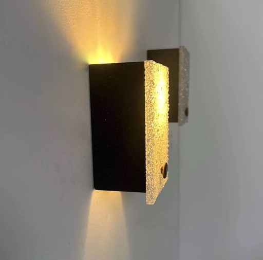 2X Vintage Wandleuchte, Perspex und schwarz lackiertes Metall, Frankreich 1960