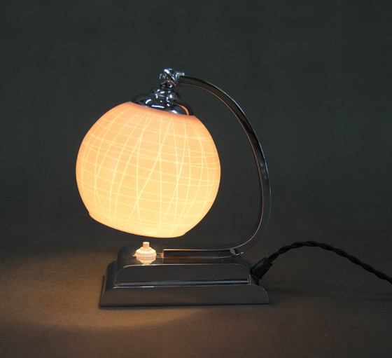 Image 1 of Rosa Tisch- oder Nachttischlampe, 1930er Jahre