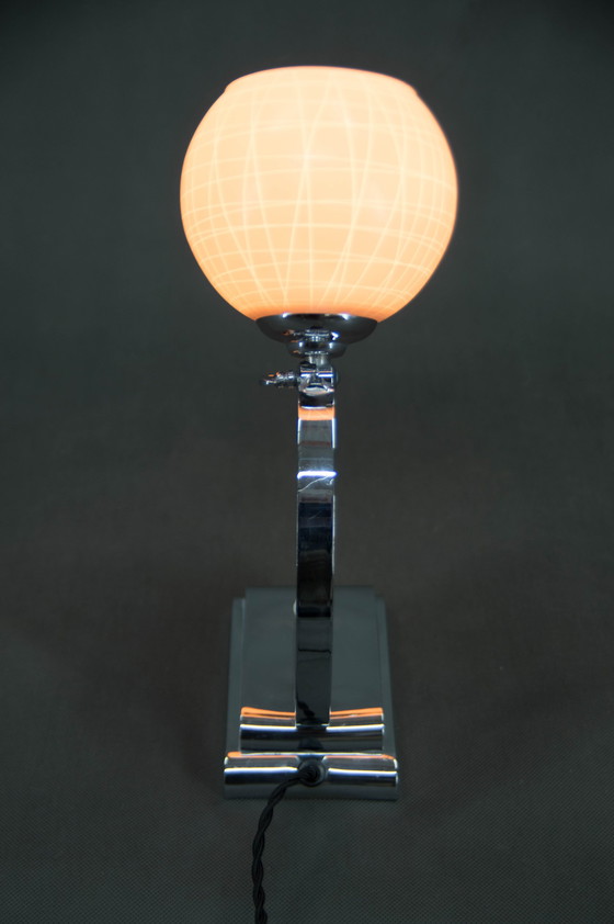 Image 1 of Rosa Tisch- oder Nachttischlampe, 1930er Jahre