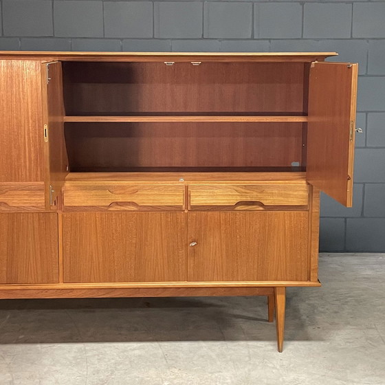 Image 1 of Klassisches dänisches Design-Highboard - Teakholz - 1960er Jahre