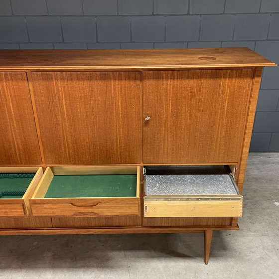 Image 1 of Klassisches dänisches Design-Highboard - Teakholz - 1960er Jahre