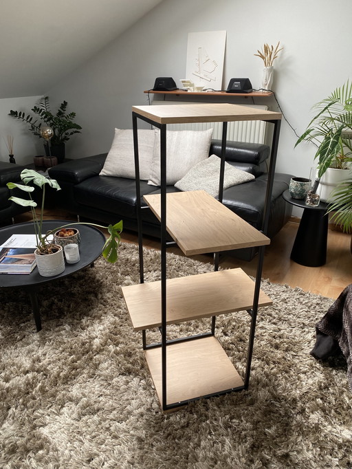 Noor Henderix dekorativer Schrank