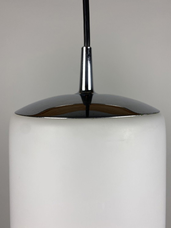 Image 1 of Riesige Seltene Matt Weiße Glas Pendelleuchte Von Peill Und Putzler Xl 1960s