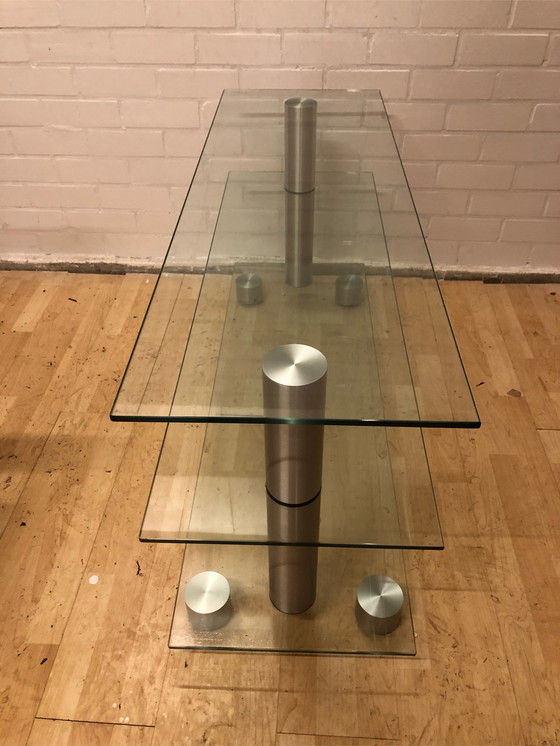 Image 1 of TV-Schrank im Spektraldesign